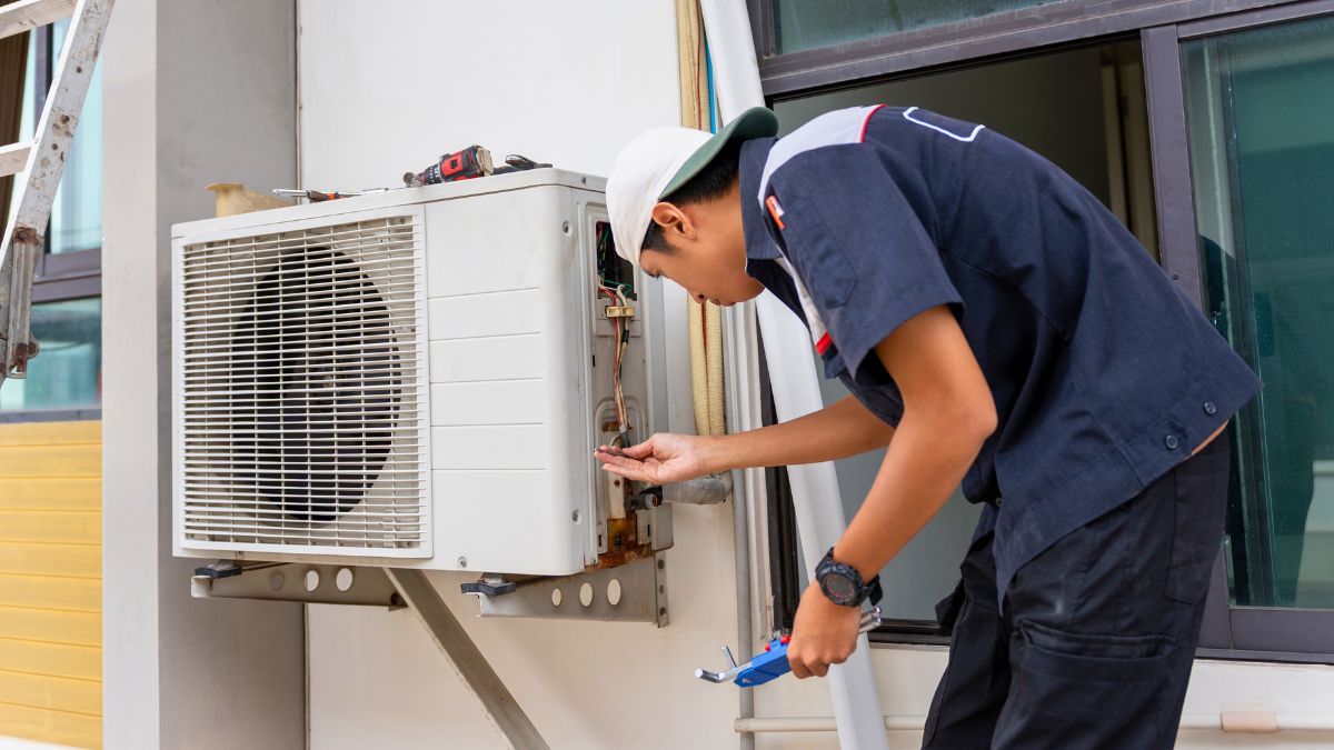 Outdoor AC condenser unit
